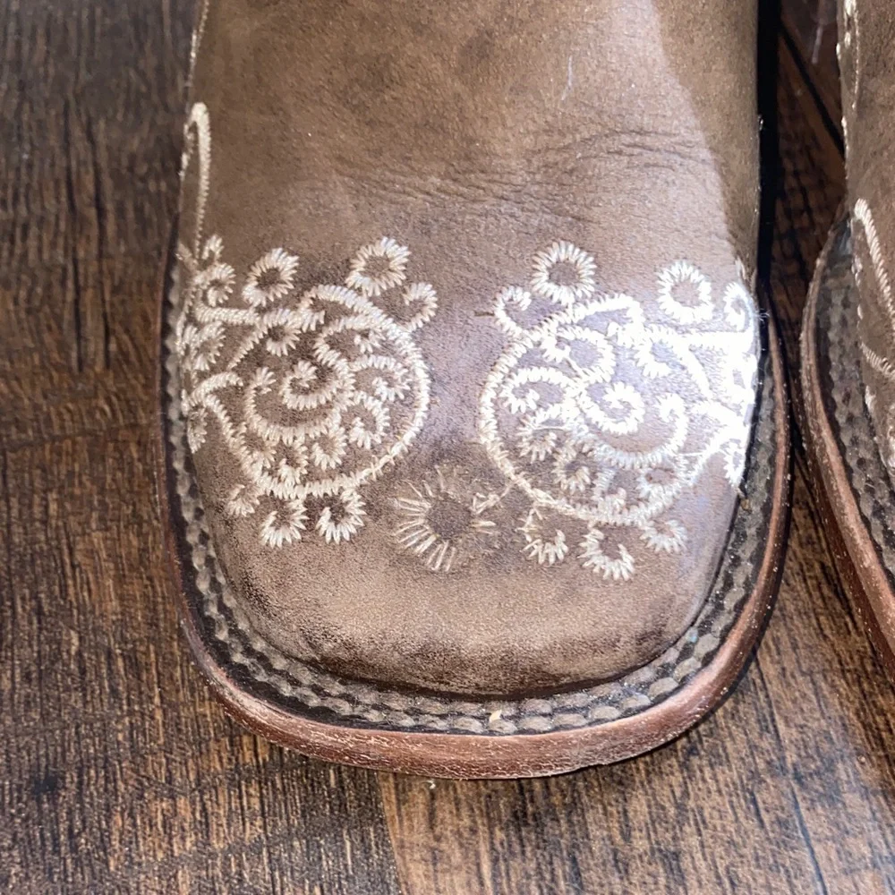 holster these stylish